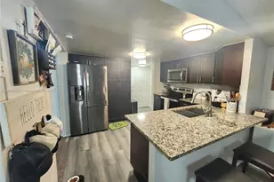 21640 NW 3rd St, Pembroke Pines, FL 33029 - Photo 3