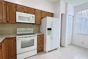 870 NE 212th Terrace, Miami, FL 33179 - Photo 5