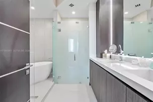 900 Brickell Key Blvd, Miami, FL 33131 - Photo 21