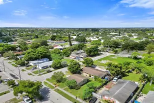 2321 NW 20th St, Fort Lauderdale, FL 33311 - Photo 15