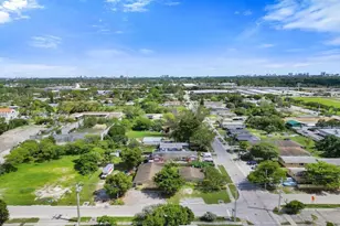 2321 NW 20th St, Fort Lauderdale, FL 33311 - Photo 11