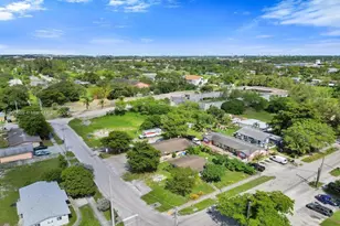 2321 NW 20th St, Fort Lauderdale, FL 33311 - Photo 17