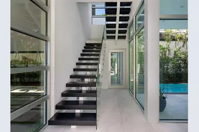 440 S Hibiscus Dr, Miami Beach, FL 33139 - Photo 75