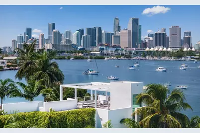 440 S Hibiscus Dr, Miami Beach, FL 33139 - Photo 9