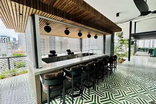 159 NE 6th St, Miami, FL 33132 - Photo 49