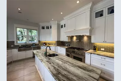 545 SW Indianola St, Stuart, FL 34994 - Photo 5