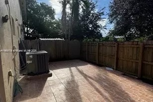 7250 NW 174th Terrace, Hialeah, FL 33015 - Photo 21