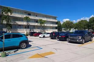 6484 Indian Creek Dr, Miami Beach, FL 33141 - Photo 11