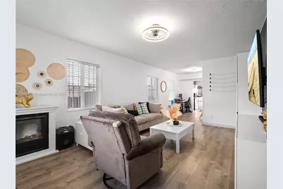 8401 NW 24th Pl, Miami, FL 33147 - Photo 17