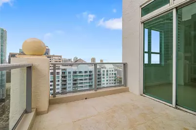 1155 Brickell Bay Dr #PH202, Miami, FL 33131 - Photo 15