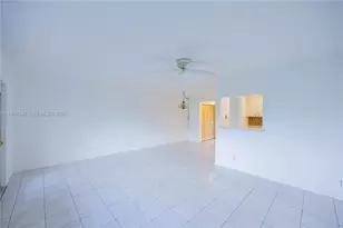 303 Preston H, Boca Raton, FL 33434 - Photo 5