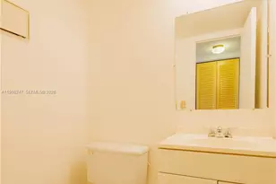 303 Preston H, Boca Raton, FL 33434 - Photo 15