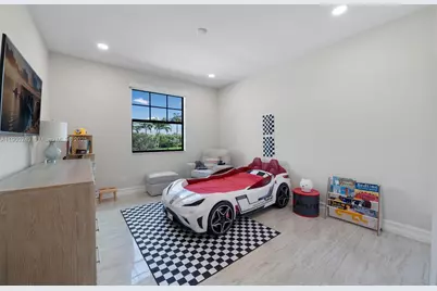 8445 E Watercrest Cir E, Parkland, FL 33076 - Photo 45