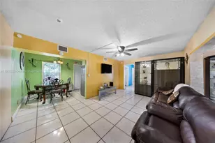 526 S 28th Ave, Hollywood, FL 33020 - Photo 3