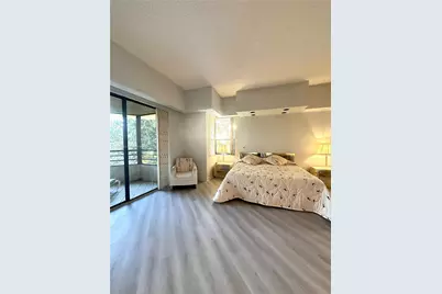 7472 La Paz Blvd #301, Boca Raton, FL 33433 - Photo 9