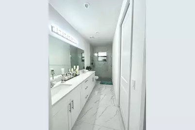 2813 NE 16th Ave, Naples, FL 34120 - Photo 7