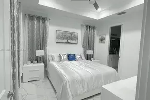 2813 NE 16th Ave, Naples, FL 34120 - Photo 5