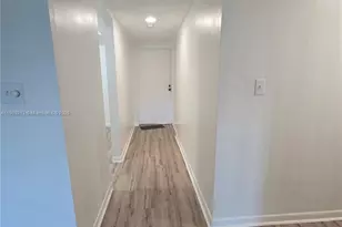 8735 Ramblewood Dr, Coral Springs, FL 33071 - Photo 9