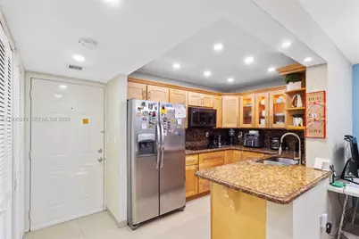 5665 W 20th Ave #212, Hialeah, FL 33012 - Photo 7