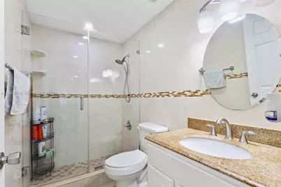 5665 W 20th Ave #212, Hialeah, FL 33012 - Photo 15