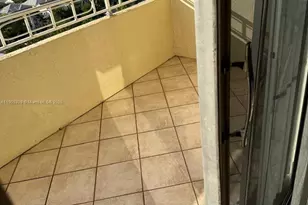 900 NE 18th Ave, Fort Lauderdale, FL 33304 - Photo 23