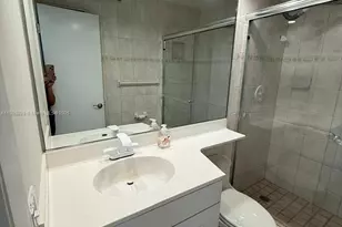 900 NE 18th Ave, Fort Lauderdale, FL 33304 - Photo 17