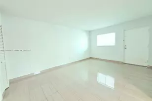 2011 Bay Dr, Miami Beach, FL 33141 - Photo 7