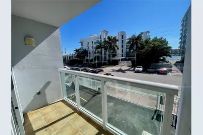 2011 Bay Dr #1, Miami Beach, FL 33141 - Photo 11
