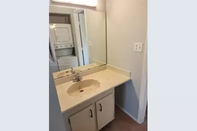 6061 Shakerwood Cir #208, Tamarac, FL 33319 - Photo 11