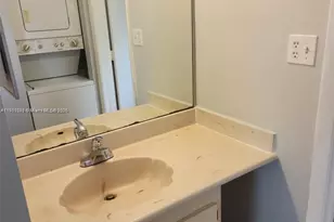 6061 Shaker Wood Cir, Tamarac, FL 33319 - Photo 11