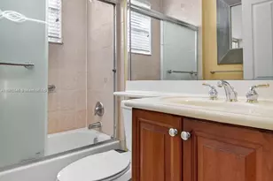 7915 Sundial Harbor Point, Lake Worth, FL 33467 - Photo 7