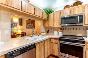 15805 W Waterside Cir, Sunrise, FL 33326 - Photo 7