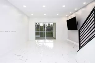 16697 Hemingway Dr, Weston, FL 33326 - Photo 3