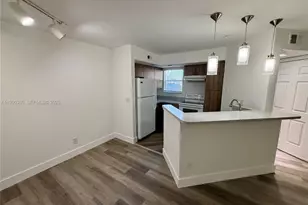 12840 Vista Isles Dr, Sunrise, FL 33325 - Photo 5