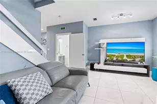 1621 SE 30th St, Homestead, FL 33035 - Photo 5