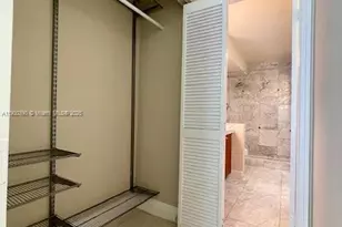 2016 Bay Dr, Miami Beach, FL 33141 - Photo 17