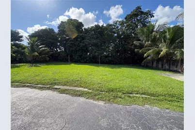 2920 NW 132nd Ter, Opa-Locka, FL 33054 - Photo 3