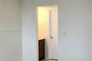 7601 Dickens Ave, Miami Beach, FL 33141 - Photo 29