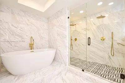 10101 Collins Ave #7D, Bal Harbour, FL 33154 - Photo 7