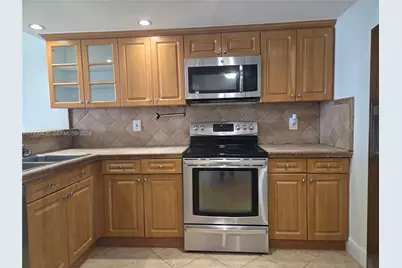 5880 Collins Ave #806, Miami Beach, FL 33140 - Photo 5