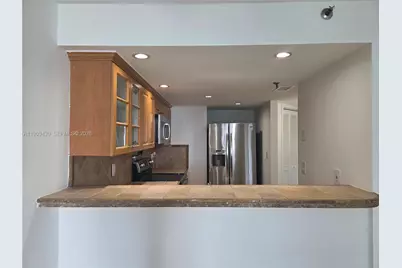 5880 Collins Ave #806, Miami Beach, FL 33140 - Photo 7