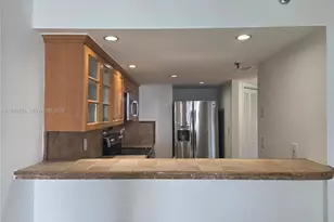 5880 Collins Ave, Miami Beach, FL 33140 - Photo 7