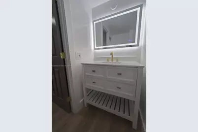 9800 W Bay Harbor Dr #305, Bay Harbor Islands, FL 33154 - Photo 9