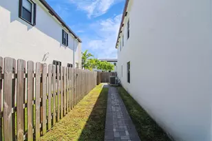 21016 NE 2nd Ct, Miami, FL 33179 - Photo 21