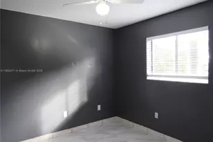 5490 W 21st Ct, Hialeah, FL 33016 - Photo 19