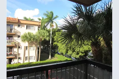 5490 W 21st Ct #308, Hialeah, FL 33016 - Photo 21