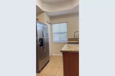 981 SW 143rd Ave #1402, Pembroke Pines, FL 33027 - Photo 11