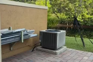 981 SW 143rd Ave, Pembroke Pines, FL 33027 - Photo 9