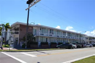 300 74th St, Miami Beach, FL 33141 - Photo 1