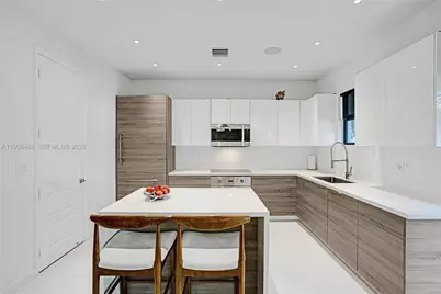 650 NE 193rd Ter, Miami, FL 33179 - Photo 1